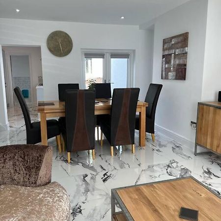 Clare Street - 3 Bedroom House With Private Parking Merthyr Tydfil Ngoại thất bức ảnh