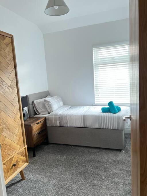 Clare Street - 3 Bedroom House With Private Parking Merthyr Tydfil Ngoại thất bức ảnh